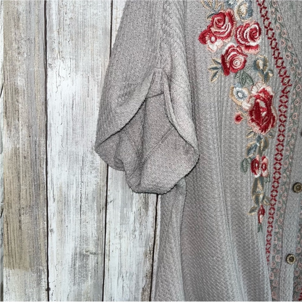 Andree Embroidered Tie Bottom Button Blouse - Picture 4 of 5